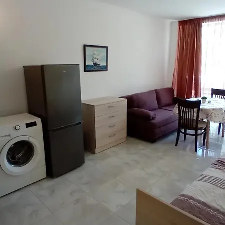 студио а 102 * Burgas Stad