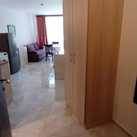 студио а 102 * Burgas Stad